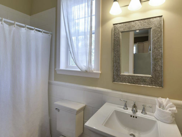 Carriage House costs Extra
